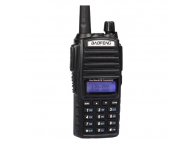 UV-82 - два диапазона VHF/UHF, ЖК дисплей, FM радио, мощность 5W, до 10 км. фонарик